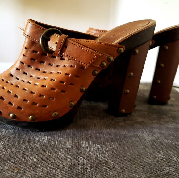 Vintage Pegabo Shoes - Picture 4 of 7